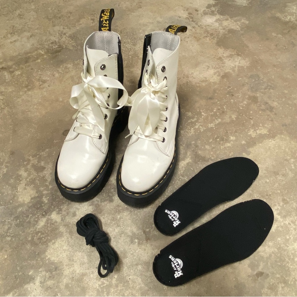 dr martens | jadon boot smooth leather platforms | white | size 6